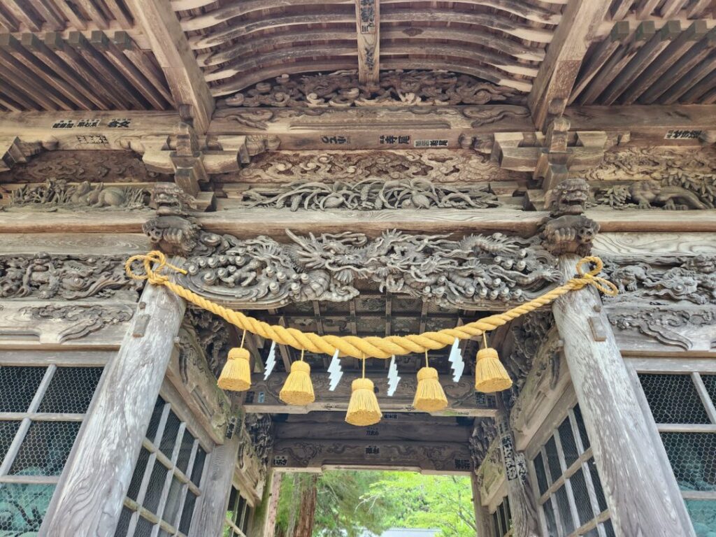 有明山神社随神門